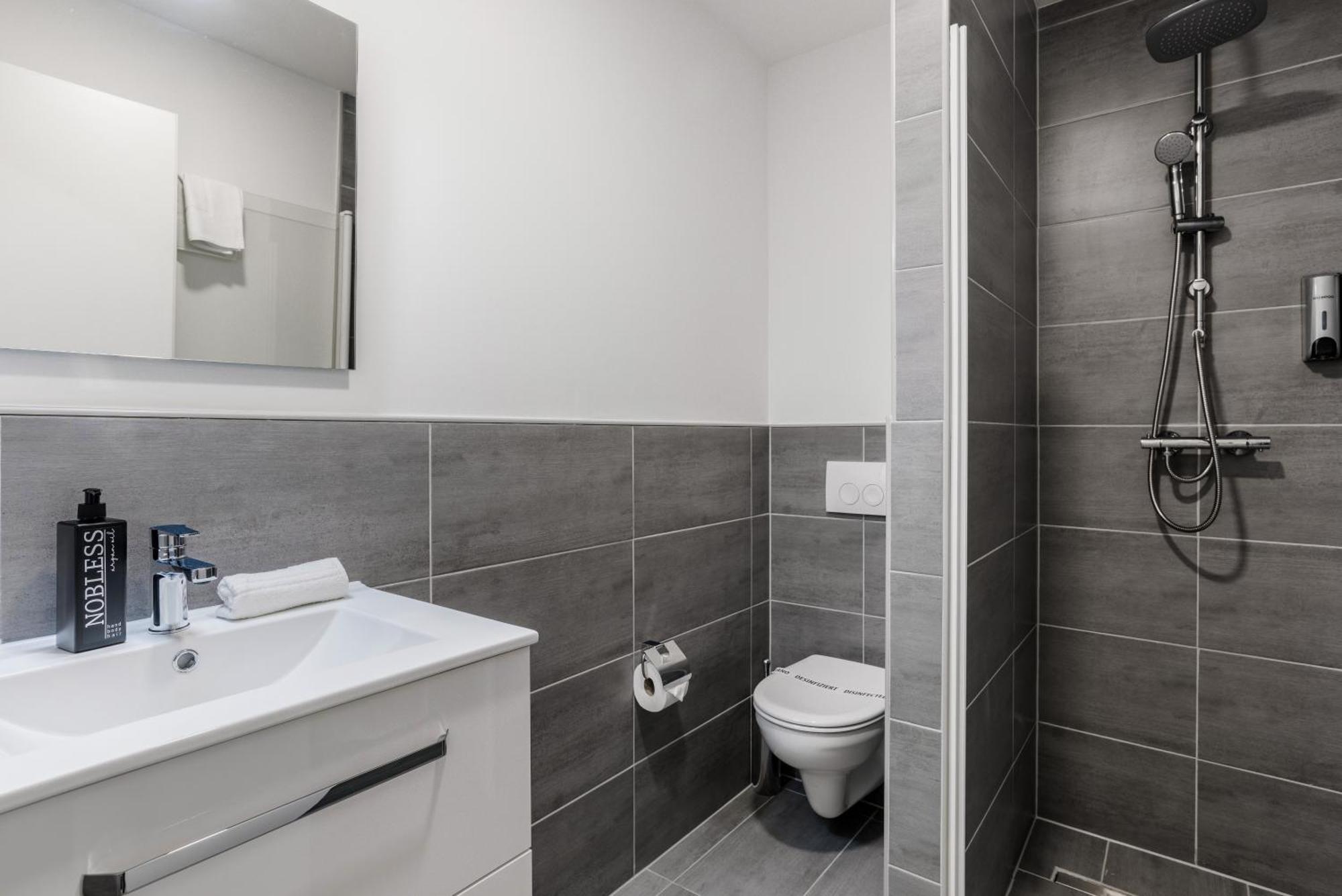 Hotel Montenegro Wormacja Zewnętrze zdjęcie