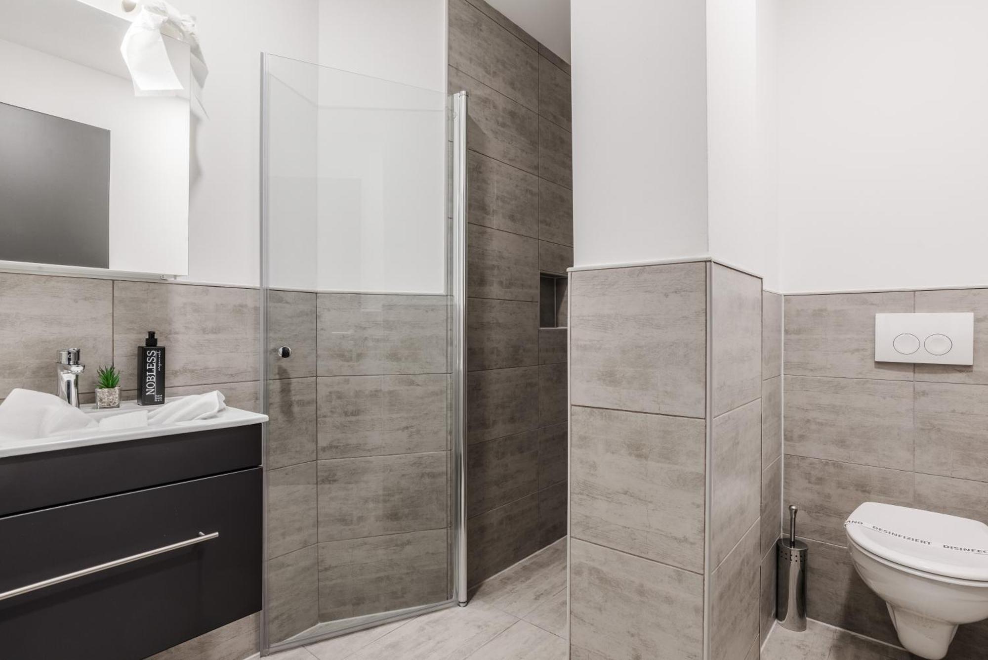 Hotel Montenegro Wormacja Zewnętrze zdjęcie