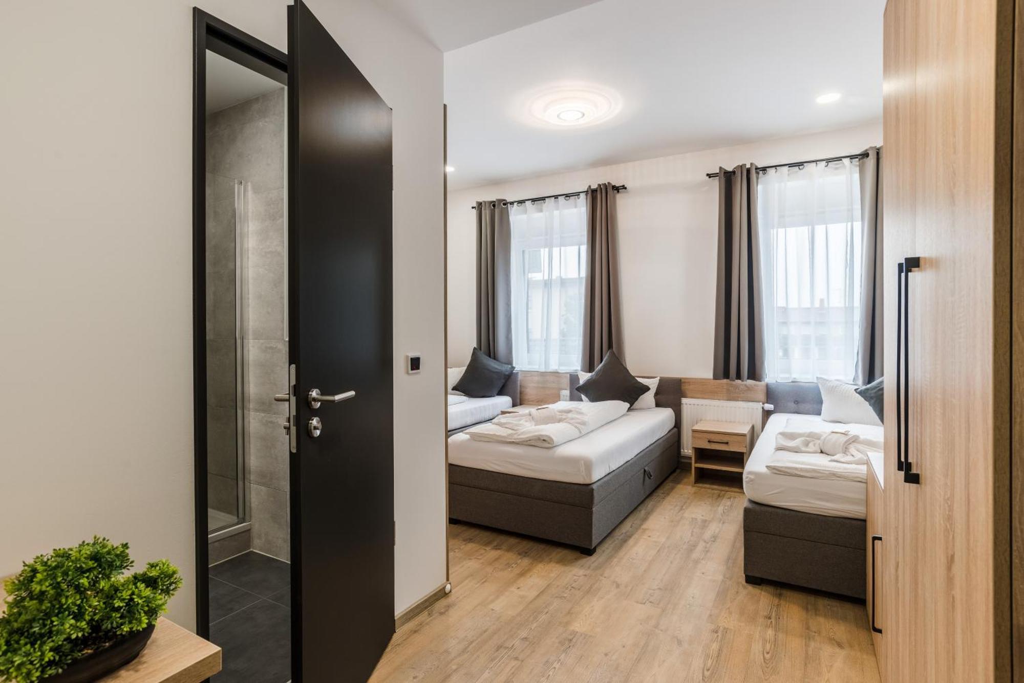 Hotel Montenegro Wormacja Zewnętrze zdjęcie