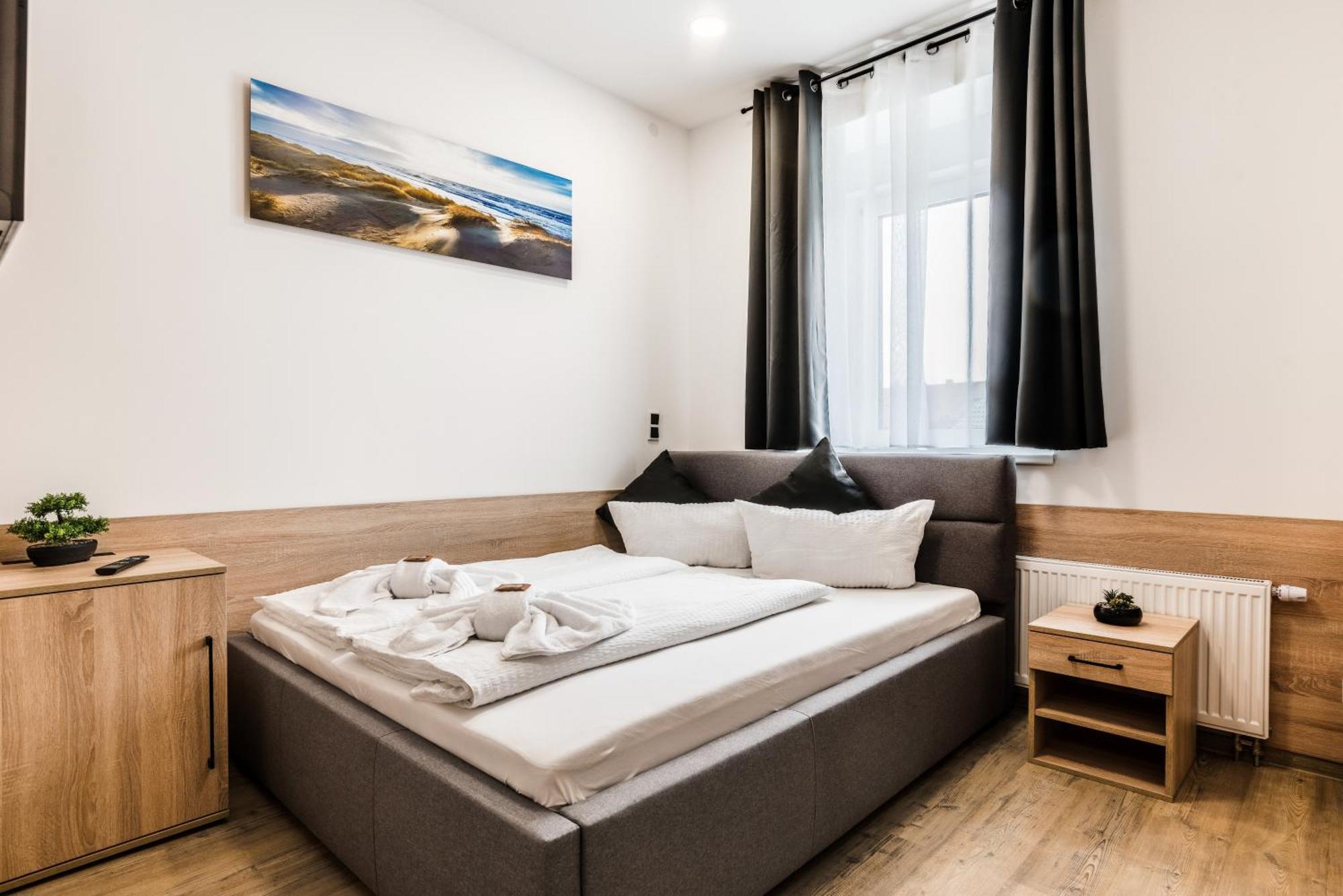 Hotel Montenegro Wormacja Zewnętrze zdjęcie