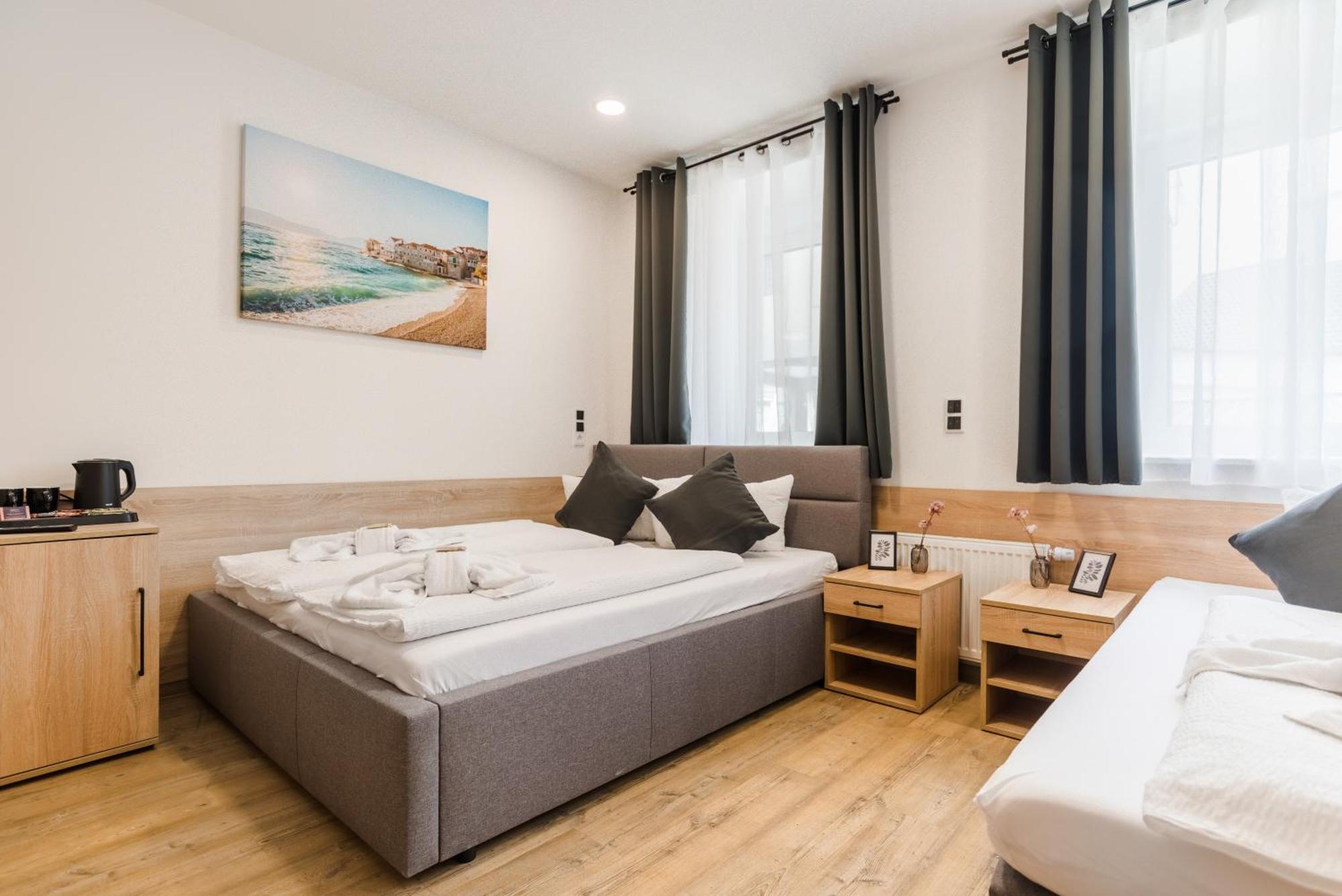Hotel Montenegro Wormacja Zewnętrze zdjęcie