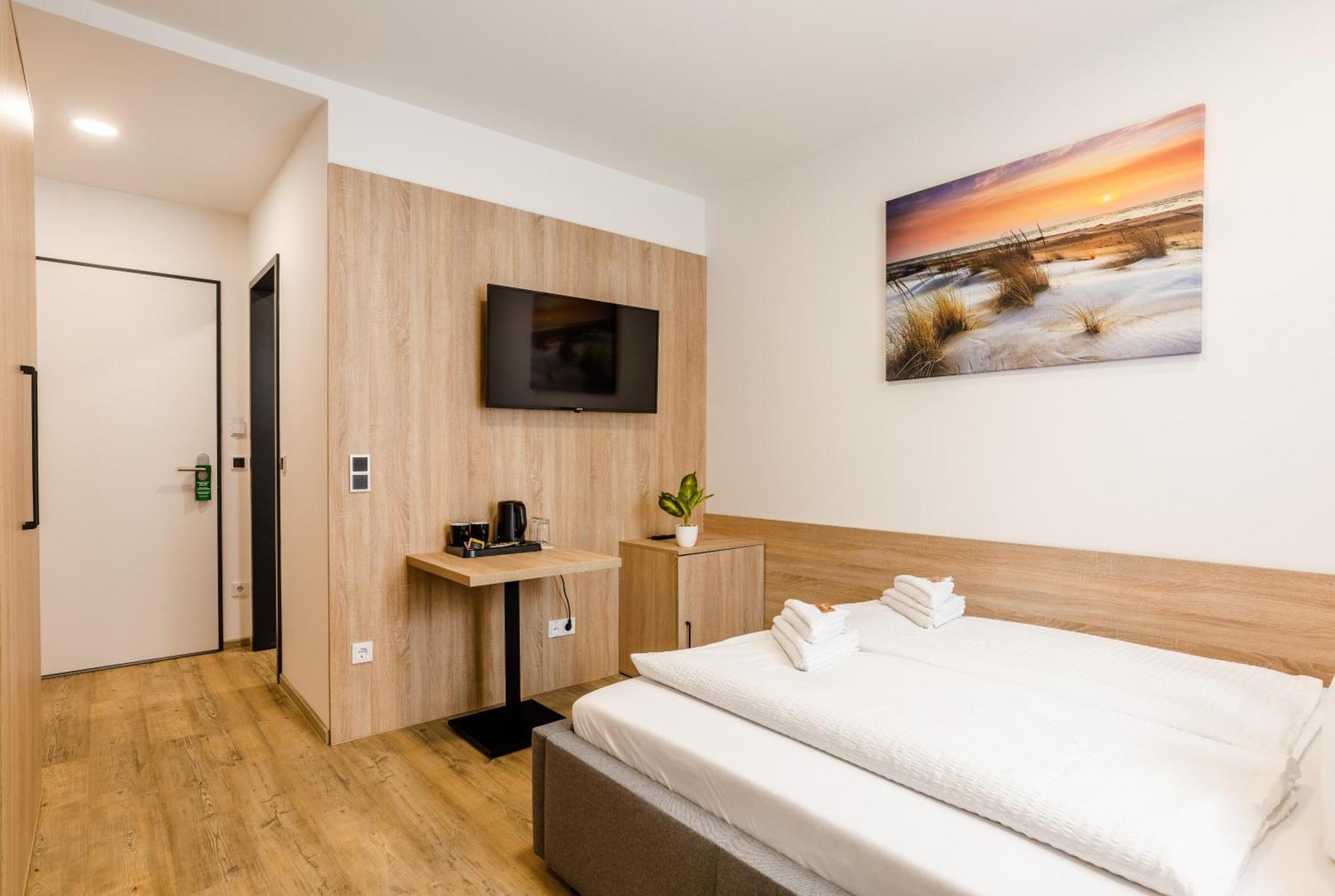 Hotel Montenegro Wormacja Zewnętrze zdjęcie