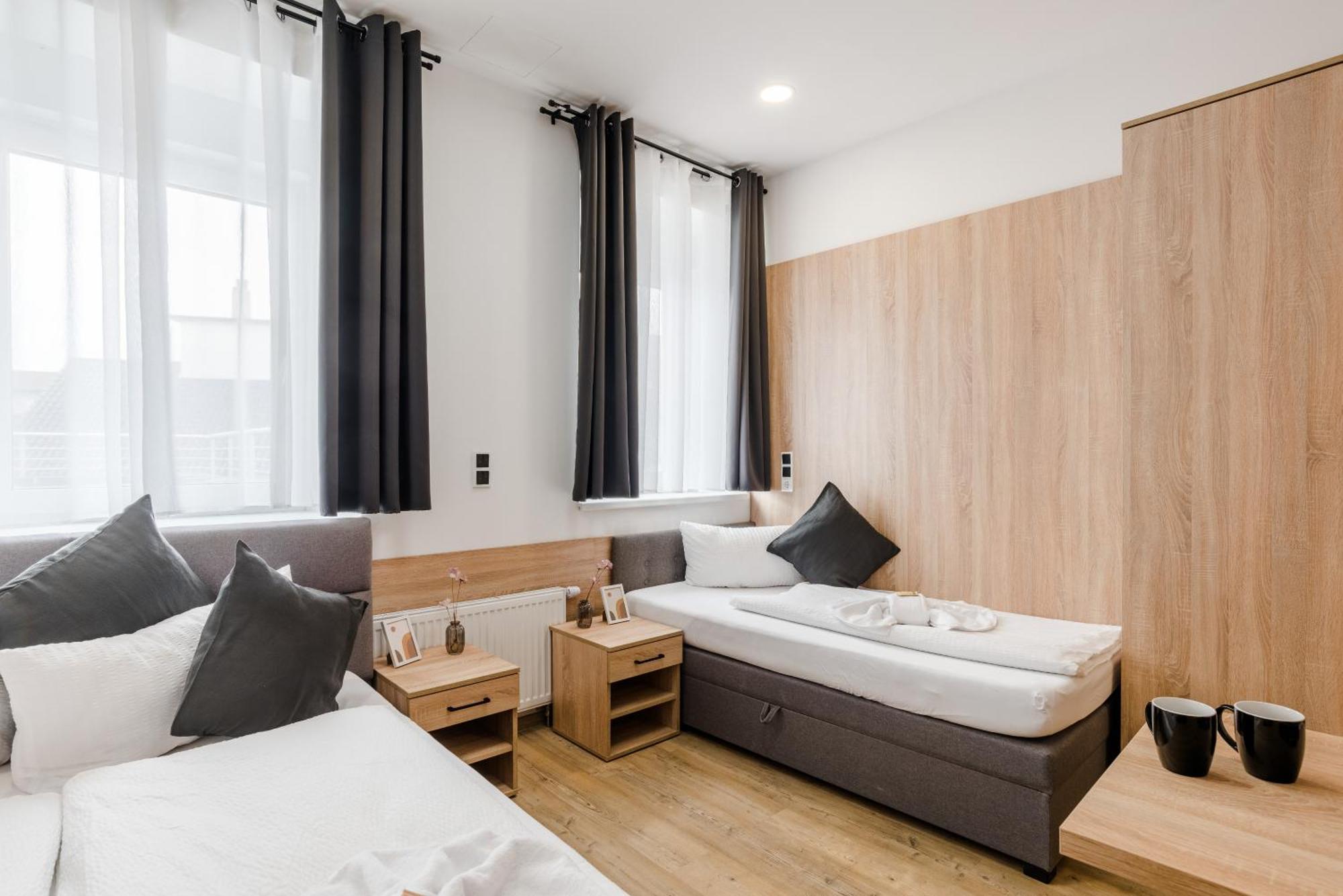 Hotel Montenegro Wormacja Zewnętrze zdjęcie