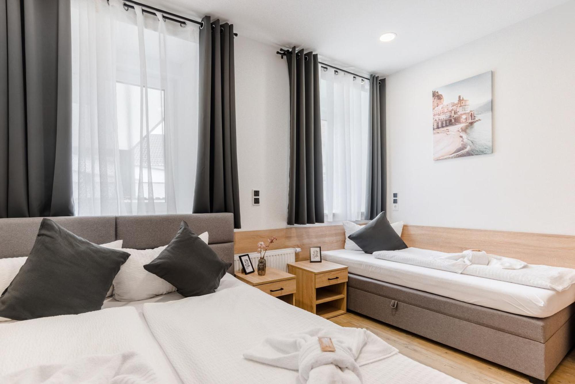 Hotel Montenegro Wormacja Zewnętrze zdjęcie