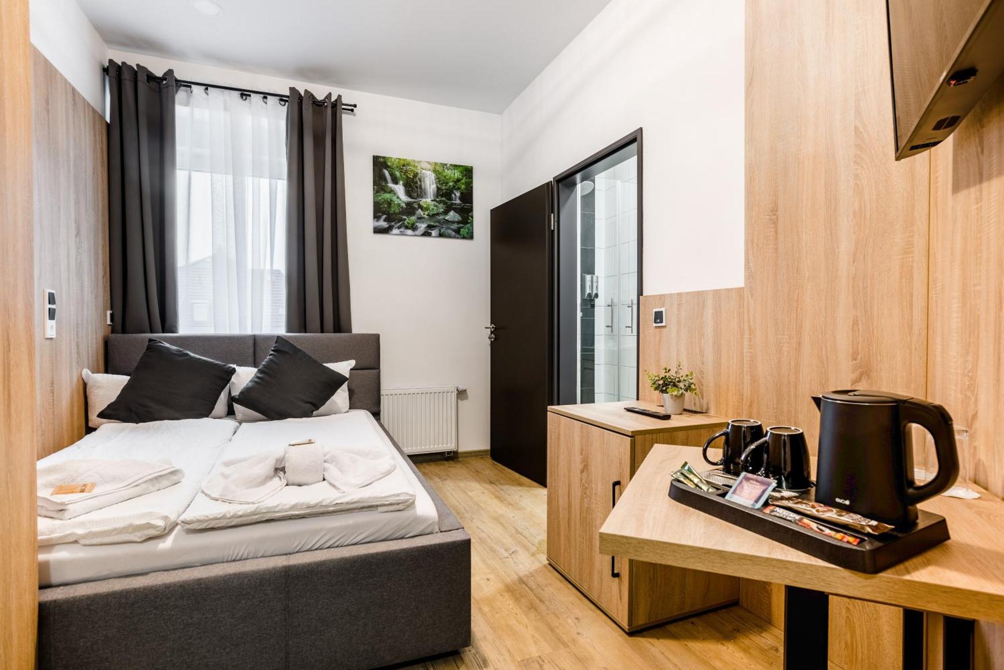 Hotel Montenegro Wormacja Zewnętrze zdjęcie