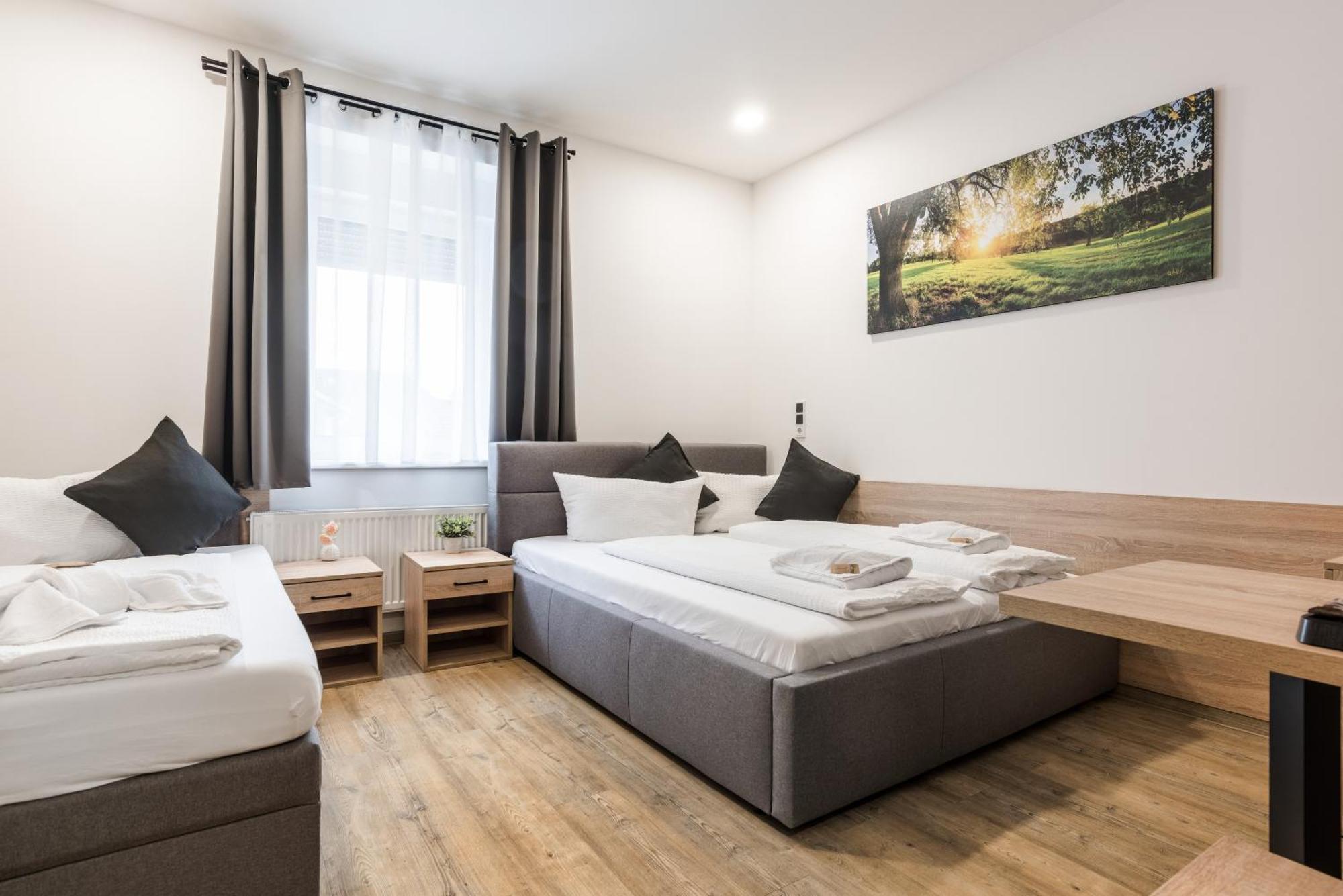 Hotel Montenegro Wormacja Zewnętrze zdjęcie