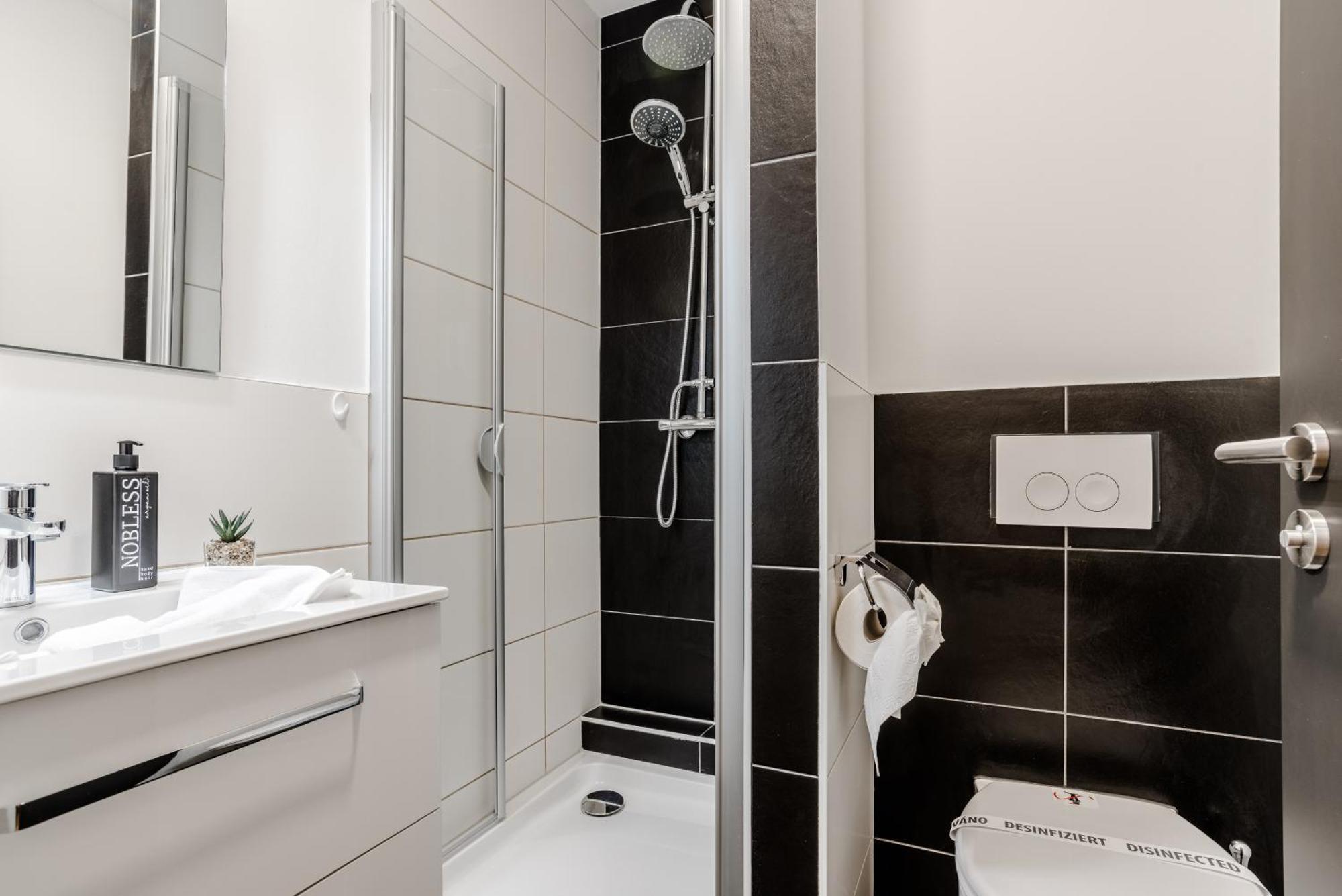 Hotel Montenegro Wormacja Zewnętrze zdjęcie