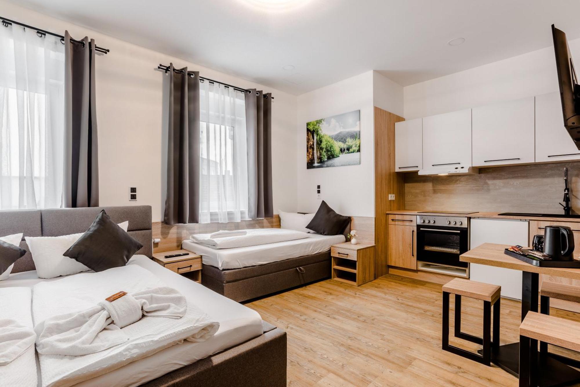 Hotel Montenegro Wormacja Zewnętrze zdjęcie