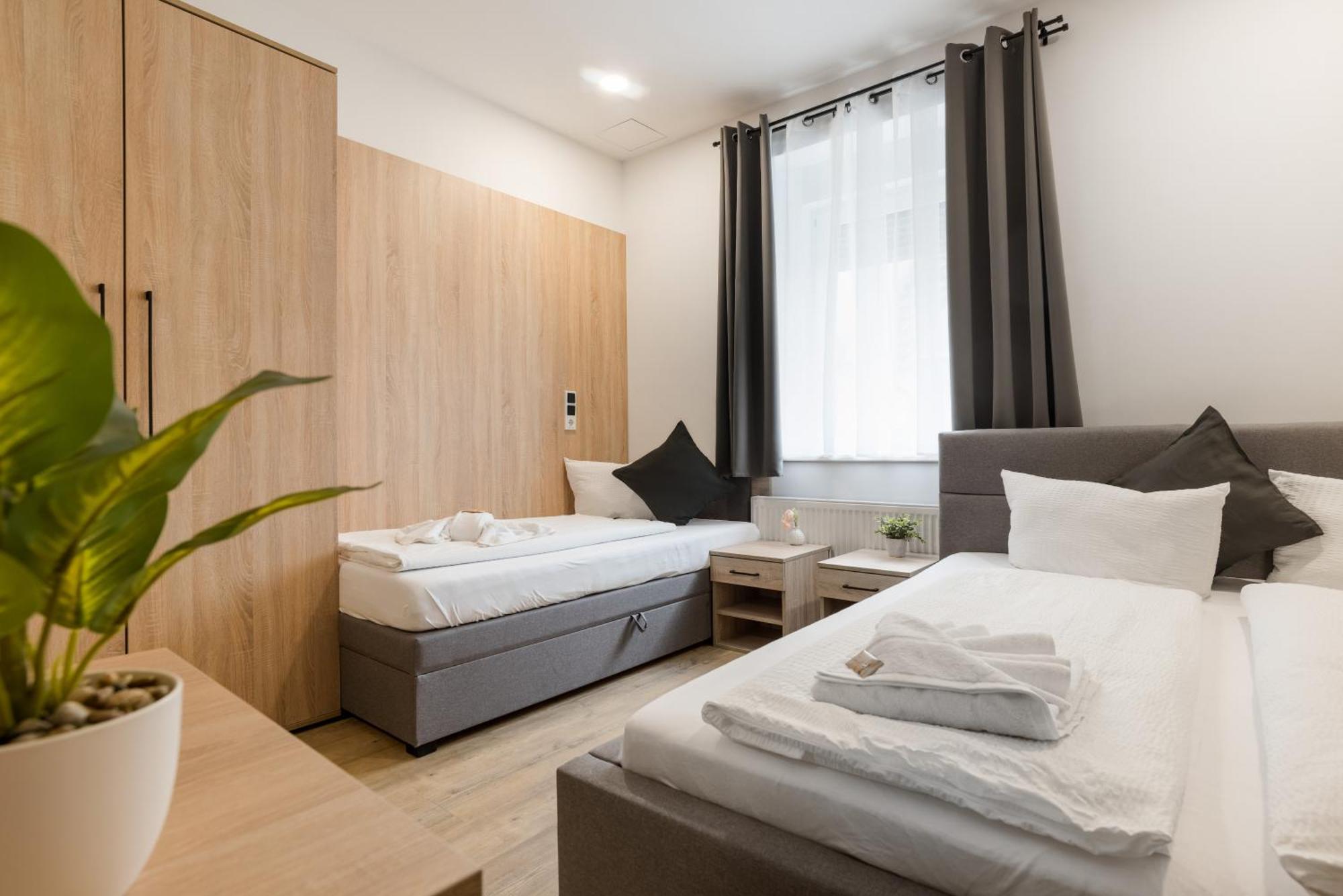 Hotel Montenegro Wormacja Zewnętrze zdjęcie