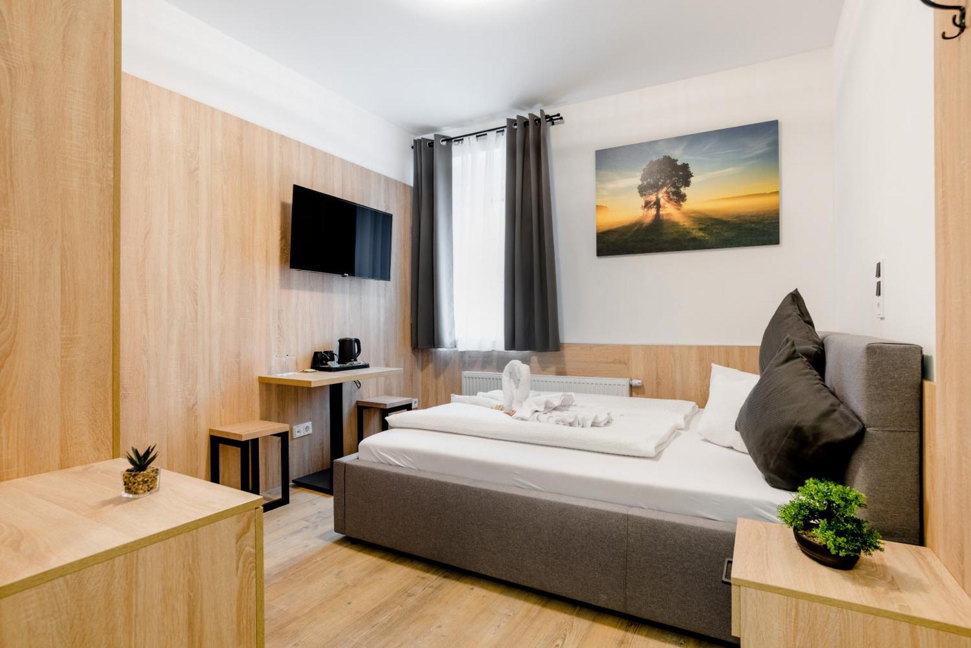 Hotel Montenegro Wormacja Zewnętrze zdjęcie