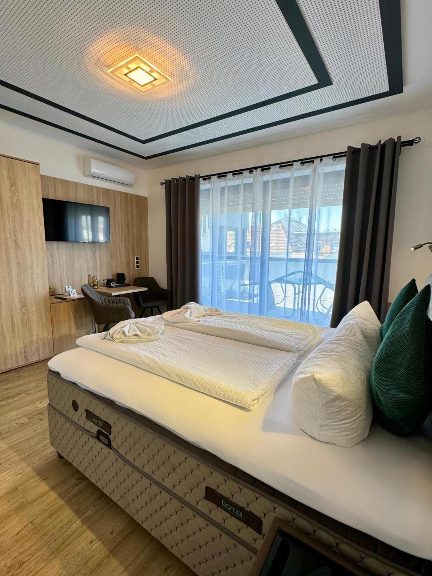 Hotel Montenegro Wormacja Zewnętrze zdjęcie